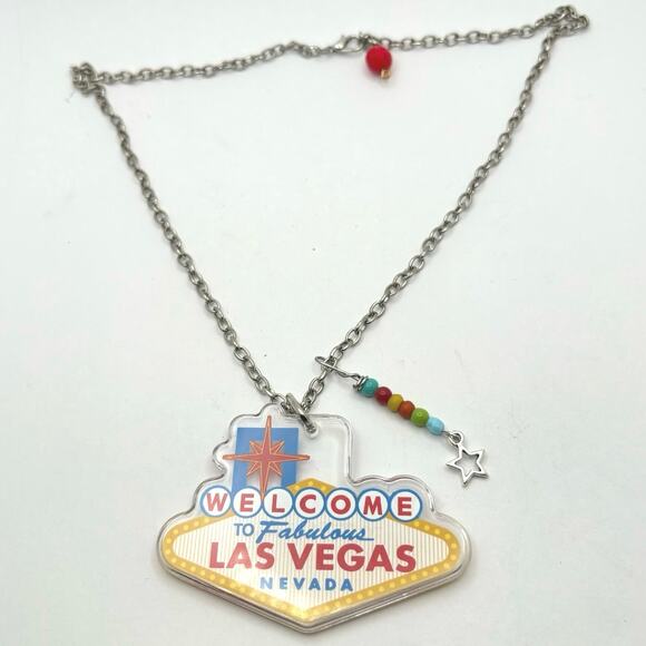 Las Vegas Nevada Red & Silver Necklace - Picture 4 of 4